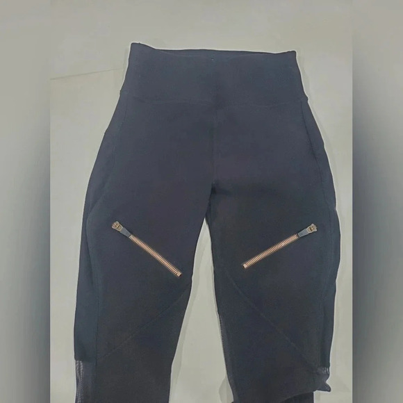 Sweaty Betty Zipped Up 7/8 Textured Leggings XSmall - Picture 8 of 15